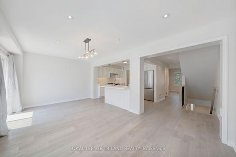 Photo 15 at 244 Ellen Davidson Drive, GO Glenorchy, Oakville