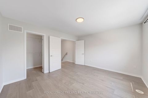 Photo 23 at 244 Ellen Davidson Drive, GO Glenorchy, Oakville