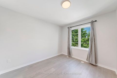 Photo 25 at 244 Ellen Davidson Drive, GO Glenorchy, Oakville