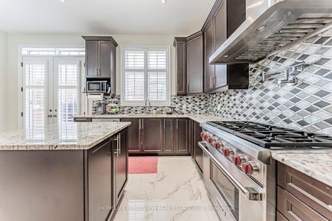 Photo 12 at 61 Ross Vennare Crescent, Kleinburg, Vaughan