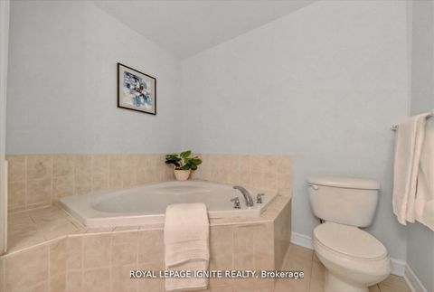 Photo 26 at 163 Seasons Drive, Rouge E11, Toronto