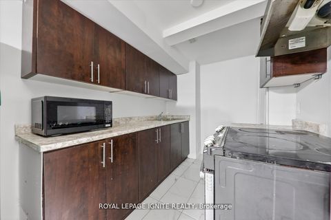 Photo 40 at 163 Seasons Drive, Rouge E11, Toronto