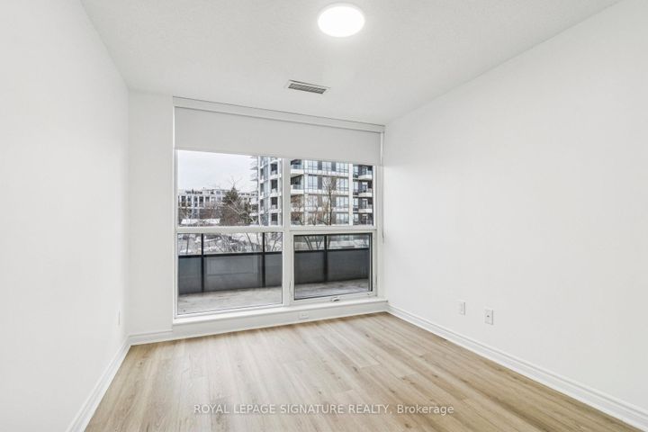 Photo 13 at 226 - 2885 Bayview Avenue, Bayview Village, Toronto