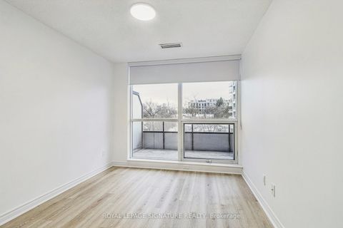 Photo 10 at 226 - 2885 Bayview Avenue, Bayview Village, Toronto
