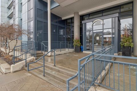 Photo 27 at 226 - 2885 Bayview Avenue, Bayview Village, Toronto