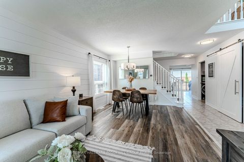 Photo 4 at 14 Regina Road, Shore, Barrie