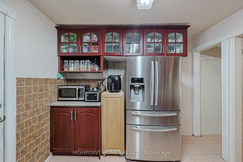 Photo 15 at 387 Sammon Avenue, East York, Toronto