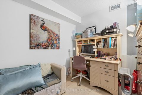 Photo 10 at 205 - 801 Bay Street, Bay Street Corridor, Toronto