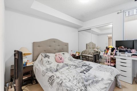 Photo 11 at 205 - 801 Bay Street, Bay Street Corridor, Toronto