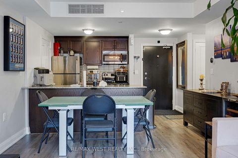 Photo 13 at 114 - 149 Church Street, Schomberg, King