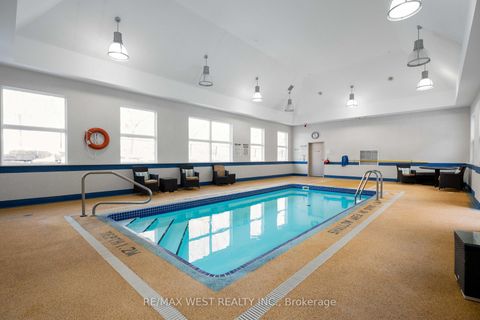 Photo 31 at 114 - 149 Church Street, Schomberg, King