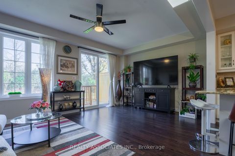 Photo 7 at 3333 Mockingbird Common E, JM Joshua Meadows, Oakville