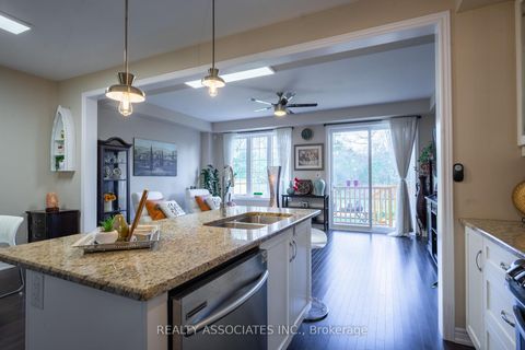 Photo 12 at 3333 Mockingbird Common E, JM Joshua Meadows, Oakville