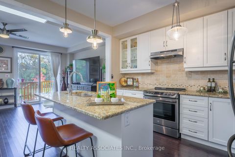 Photo 13 at 3333 Mockingbird Common E, JM Joshua Meadows, Oakville