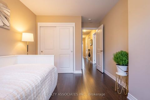 Photo 19 at 3333 Mockingbird Common E, JM Joshua Meadows, Oakville