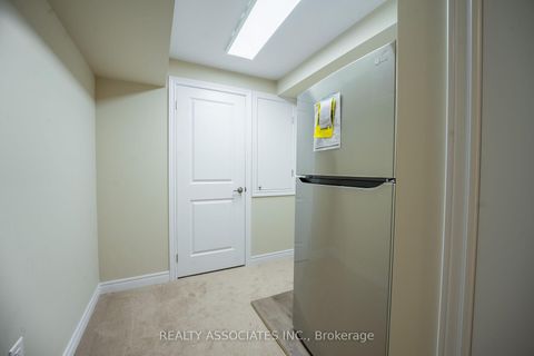 Photo 33 at 3333 Mockingbird Common E, JM Joshua Meadows, Oakville