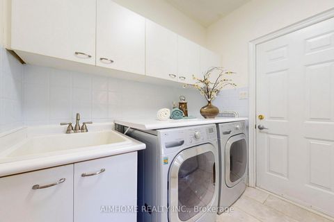 Photo 16 at 812 Foxcroft Boulevard, Wyndham, Newmarket