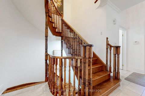 Photo 17 at 812 Foxcroft Boulevard, Wyndham, Newmarket