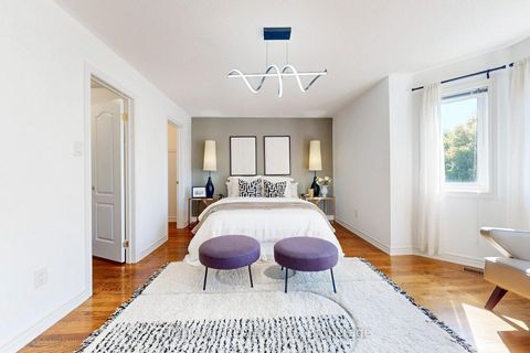 Photo 20 at 812 Foxcroft Boulevard, Wyndham, Newmarket