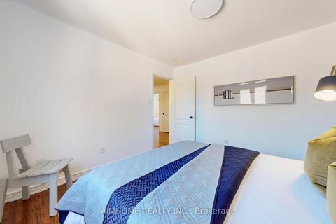 Photo 29 at 812 Foxcroft Boulevard, Wyndham, Newmarket