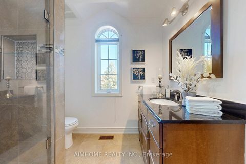 Photo 35 at 812 Foxcroft Boulevard, Wyndham, Newmarket