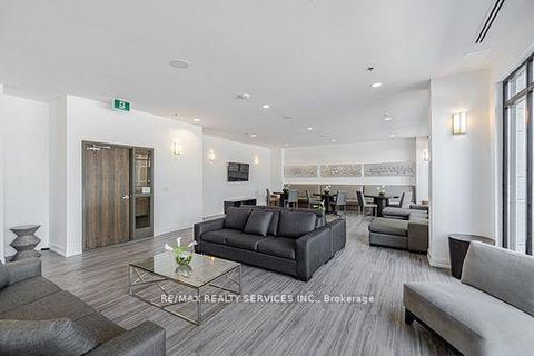 Photo 24 at 2902 - 2900 Highway 7 Road, Concord, Vaughan