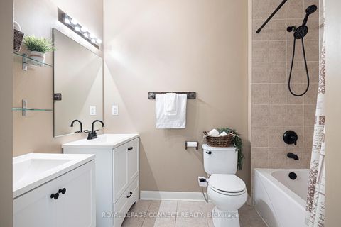 Photo 7 at 147 - 525 Wilson Avenue, Clanton Park, Toronto