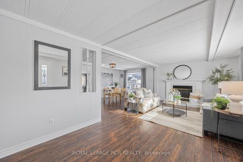 Photo 5 at 4 Linden Lane, Rural Innisfil, Innisfil