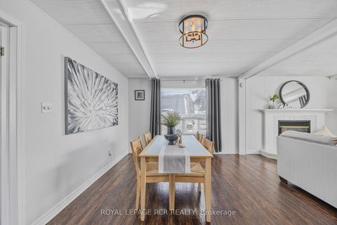 Photo 13 at 4 Linden Lane, Rural Innisfil, Innisfil