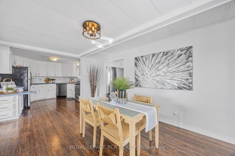 Photo 16 at 4 Linden Lane, Rural Innisfil, Innisfil