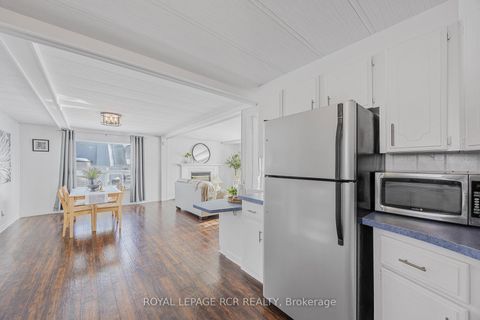 Photo 21 at 4 Linden Lane, Rural Innisfil, Innisfil