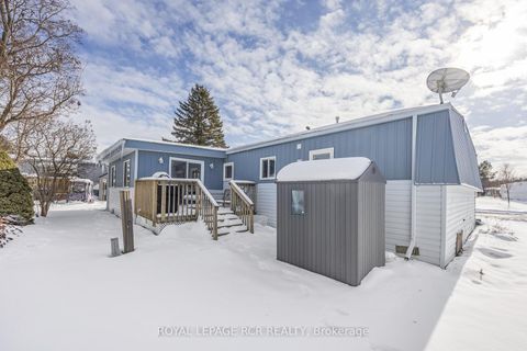 Photo 38 at 4 Linden Lane, Rural Innisfil, Innisfil