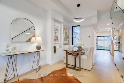 Photo 7 at 732 Adelaide Street W, Niagara, Toronto