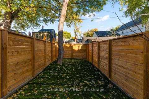 Photo 27 at 732 Adelaide Street W, Niagara, Toronto