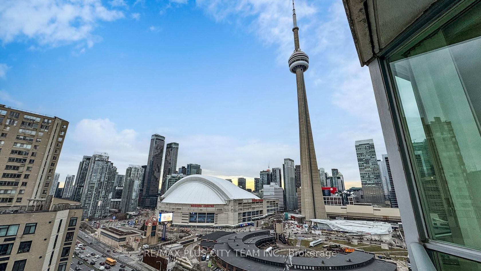 2323 - 230 Queens Quay W, Waterfront Communities C1, Toronto 