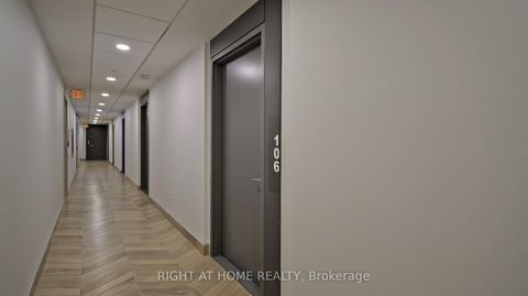 Photo 7 at Th106 - 15 Bruyeres Mews, Niagara, Toronto