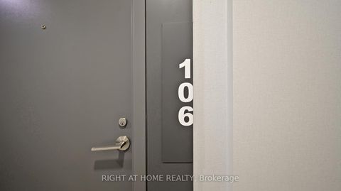 Photo 8 at Th106 - 15 Bruyeres Mews, Niagara, Toronto