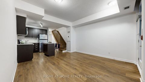 Photo 12 at Th106 - 15 Bruyeres Mews, Niagara, Toronto