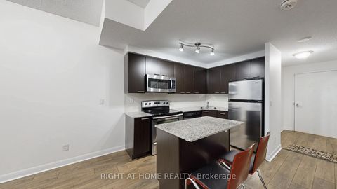 Photo 13 at Th106 - 15 Bruyeres Mews, Niagara, Toronto