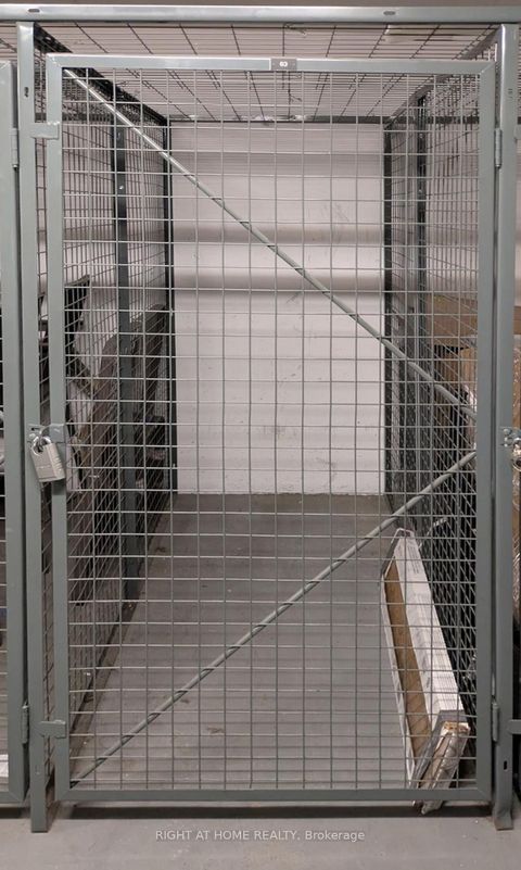 Photo 32 at Th106 - 15 Bruyeres Mews, Niagara, Toronto