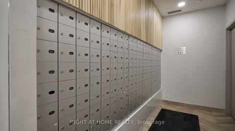 Photo 33 at Th106 - 15 Bruyeres Mews, Niagara, Toronto