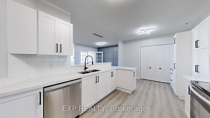 Photo 6 at PH09 - 115 Omni Drive, Bendale, Toronto