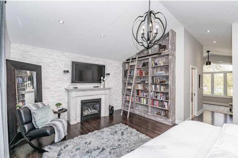 Photo 15 at 1302 Hillview Crescent, FA Falgarwood, Oakville