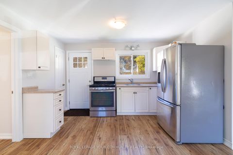 Photo 3 at 210 Cox Mill Road, Painswick North, Barrie