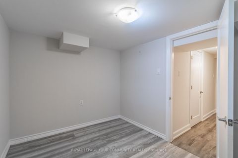 Photo 17 at 210 Cox Mill Road, Painswick North, Barrie