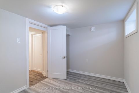 Photo 18 at 210 Cox Mill Road, Painswick North, Barrie