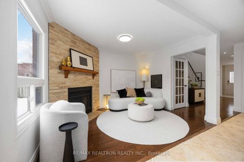 Photo 10 at 10 Norhill Court, Devonsleigh, Richmond Hill