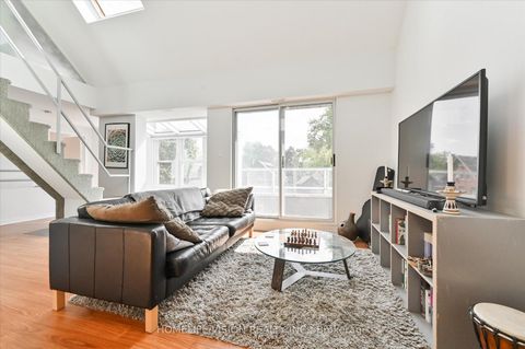 Photo 26 at 400 Summerhill Avenue, Moore Park, Toronto