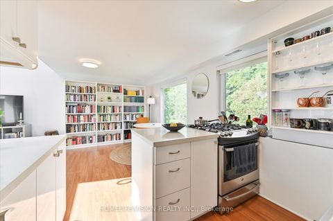 Photo 34 at 400 Summerhill Avenue, Moore Park, Toronto