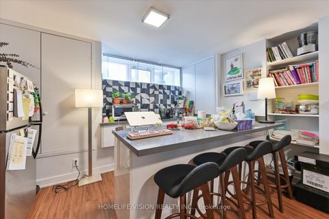 Photo 4 at 400 Summerhill Avenue, Moore Park, Toronto